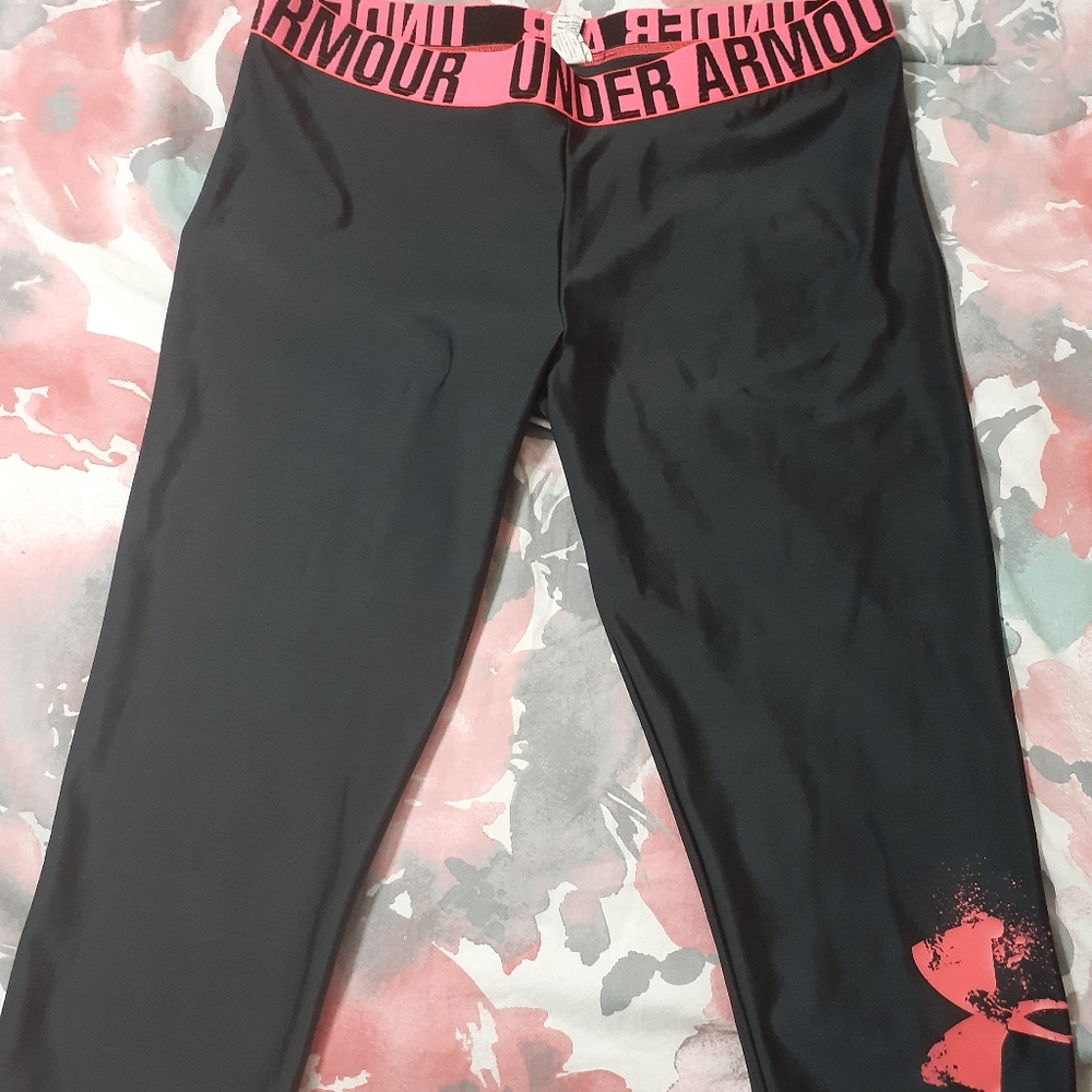 💰💰BOGOFREE UA capri